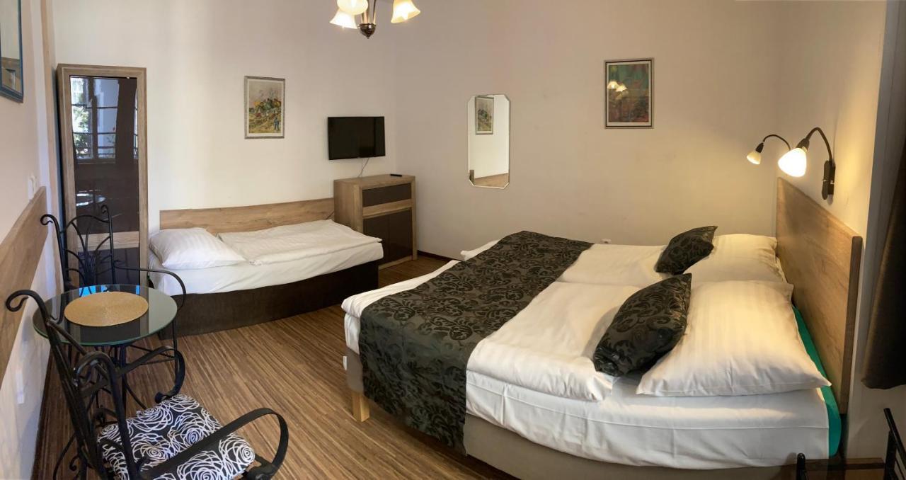 Mila Apartments Πράγα Εξωτερικό φωτογραφία