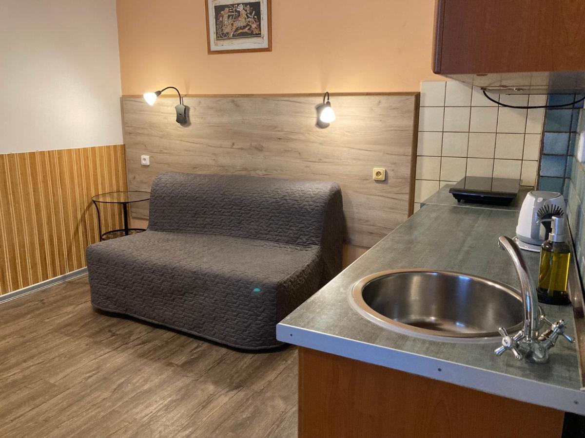 Mila Apartments Πράγα Εξωτερικό φωτογραφία